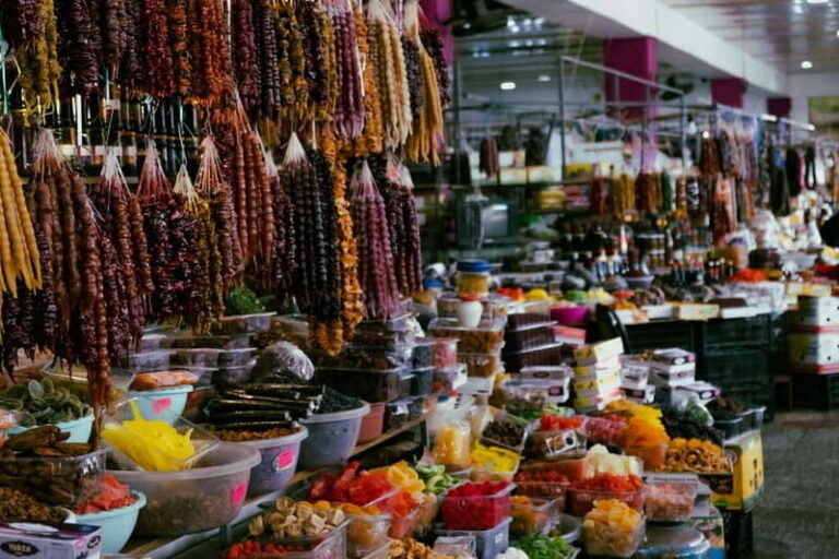 Tbilisi: Street Art & Dezerter Bazaar Tour w/ Tastings - Detailed Breakdown of the Itinerary