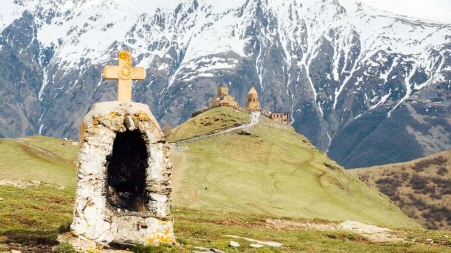 Tbilisi to Kazbegi Gudauri Ananuri Zhinvali Group GuidedTour - Why We Think This Tour Works