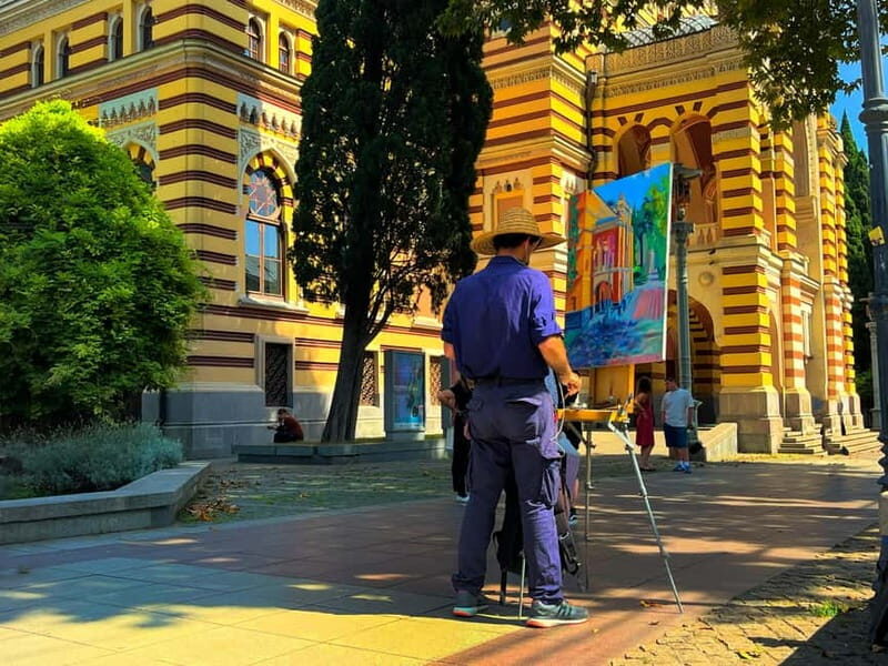 Tbilisi: Walking Tour of Main Highlights With Food & Wine - Who Will Appreciate This Tour?