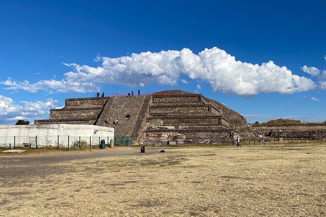 Teotihuacan Pyramids VIP Tour without Commercial Stops - FAQs