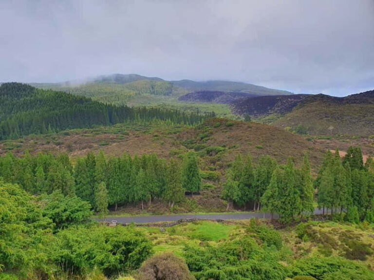 Terceira Island: Mistérios Negros & Mist. Novo Hike w/picnic - A Deep Dive into the Experience