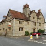 The Alternative Shakespeare Tour + 3 Course Carvery - Who Will Love This Tour?