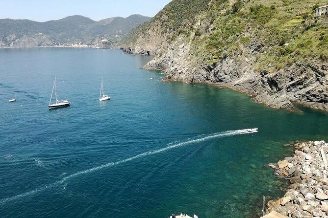 The Best of Cinque Terre Small Group Tour from Lucca - Free Time and Authentic Experiences