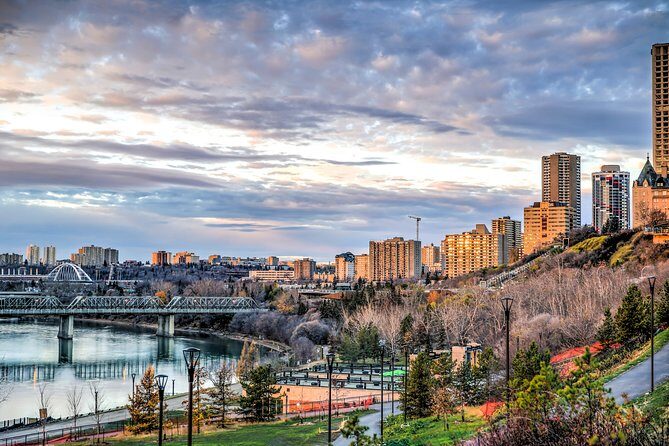 The Best of Edmonton Private Walking Tour