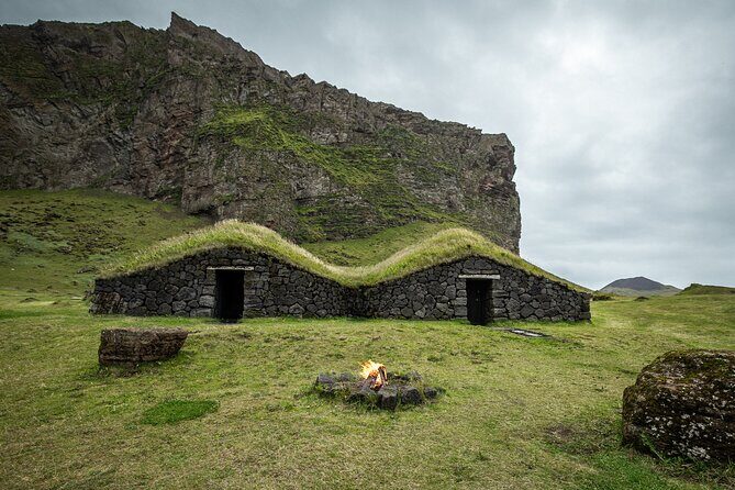 The Best of Vestmannaeyjar with Ebbi - An In-Depth Look at the Vestmannaeyjar Tour