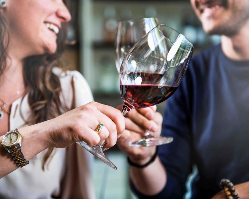 The Dosman: Winetasting in La Morra - A Balanced Look at the Experience