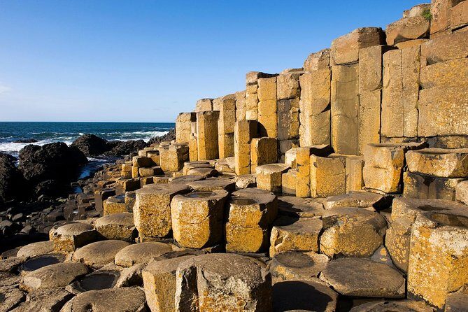 The Giant's Causeway, Dunluce Castel and Belfast - Spanish guide - In-Depth: Why This Tour Works for You