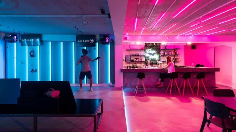 The Hague: VR Escape Room for 2 - 4 people - The Experience: Breaking Down the Journey