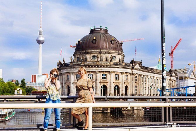 The History of Berlin: WWII PRIVATE Walking Tour With Locals - An In-Depth Look at the Experience