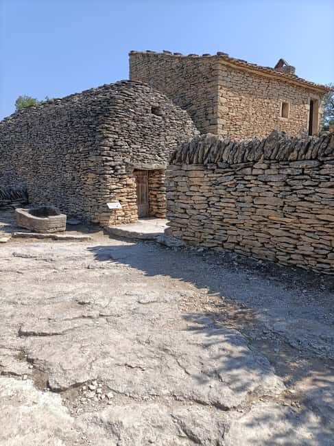 The most beautiful villages of Luberon - The Itinerary in Detail