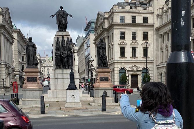 The women of London - Who Would Enjoy This Tour?