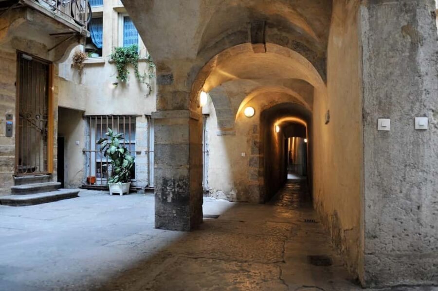 Theatrical visit of the Vieux-Lyon in French - Who Will Love This Tour?