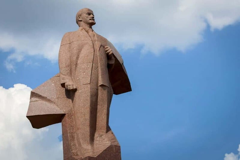 Tiraspol: City Highlights Walking Tour with Local Guide - Who Should Take This Tour?