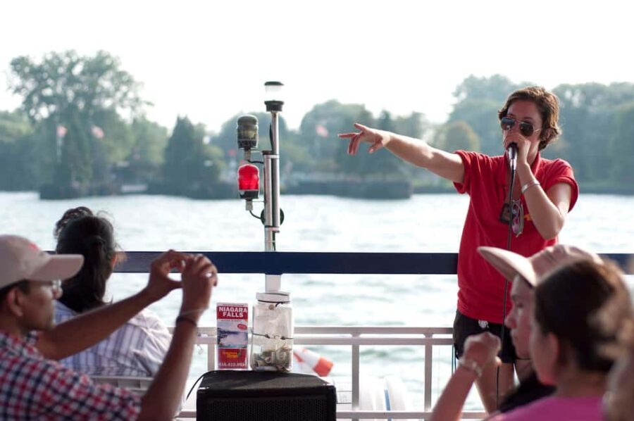 Toronto: Guided Harbour and Islands Sightseeing Cruise - An In-Depth Look at the Harbour and Islands Cruise
