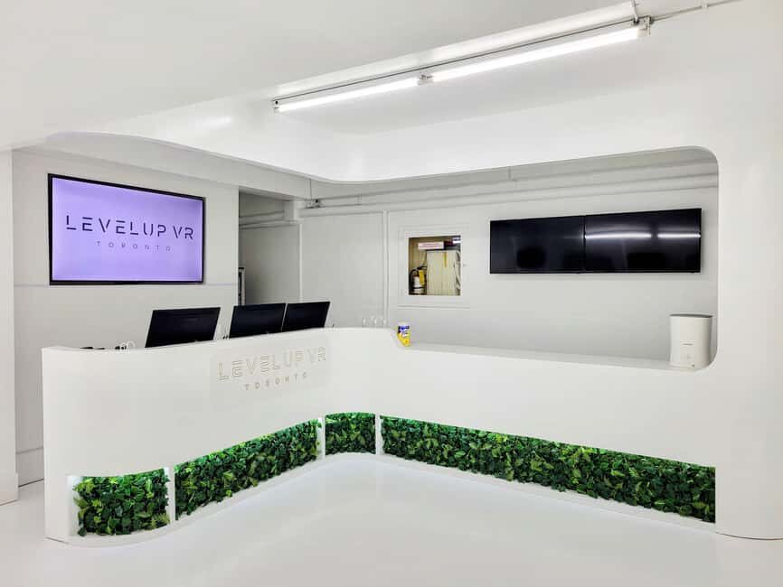 Toronto: Immersive Virtual Reality Arcade Experience - The Setup and Orientation