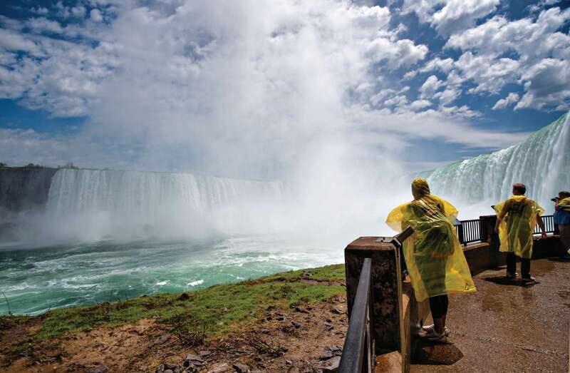 Toronto: Niagara Falls Bus Tour with Maple Tasting and NOTL - Why This Tour Works for Most Travelers