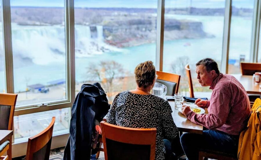 Toronto to Niagara Falls: Evening Tour with Cruise & lights - An In-Depth Look at the Tour Experience