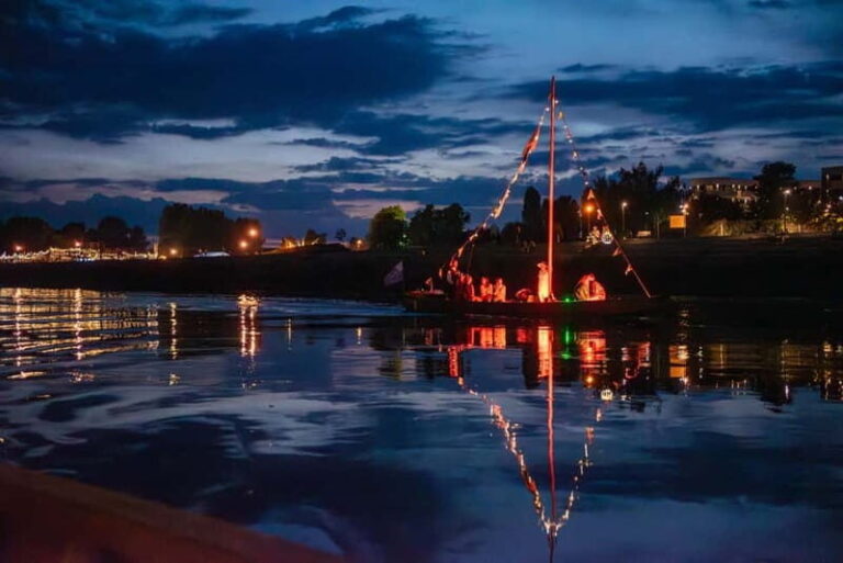 Toru: Toru at Night from a Boat on the Vistula - The Itinerary: What to Expect on Your Night Cruise