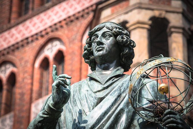 Torun Small Group Tour from Warsaw with Lunch - Who Should Consider This Tour?