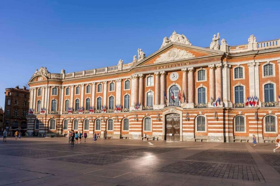 Toulouse and its monuments - guided walking tour in Spanish - What Makes This Tour Stand Out?