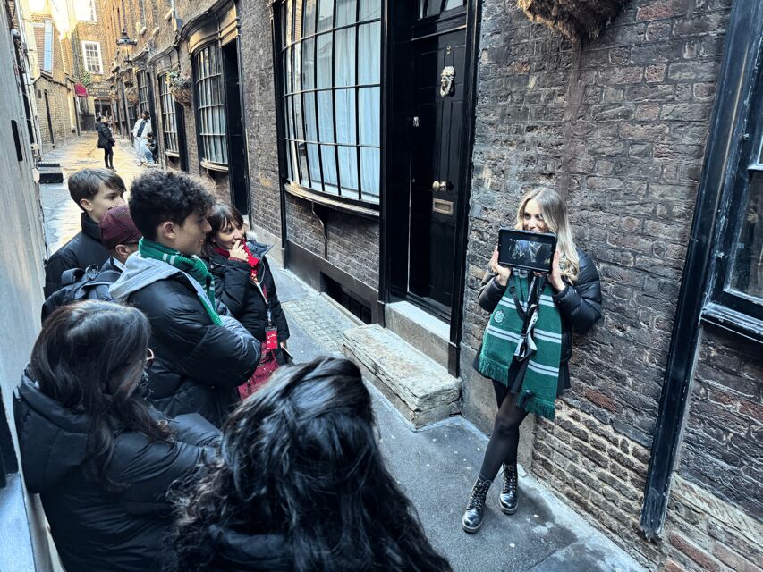 Tour a Piedi di Harry Potter a Londra - Walking Over the Millennium Bridge