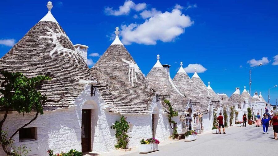 Tour di Alberobello e Matera in bus privato da Bari - A Detailed Breakdown of the Tour Experience