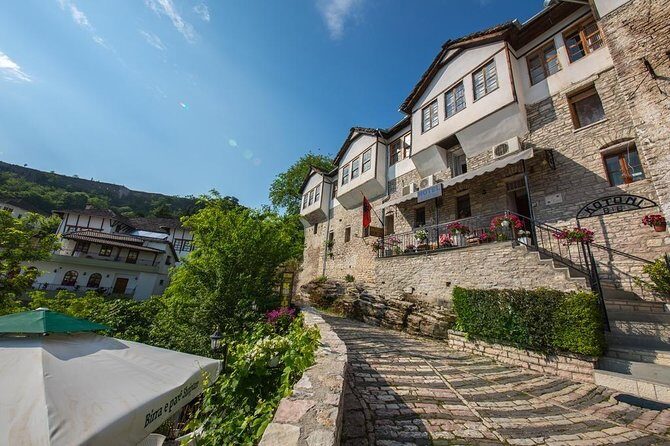 Tour Gjirokaster,Blue Eye & Lekursi Castle - Lekuresi Castle: Panoramas and Sunset Views