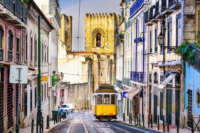 Tour in Lisbon with visit to Belem, Cristo Rei and Pillar 7 Reality Experience - Who Is This Tour Best For?