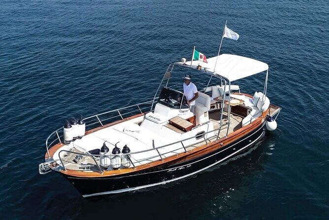 Tour La Dolce Vita stops for swimming, Snorkeling and Prosecco - A Detailed Look at the La Dolce Vita Boat Tour