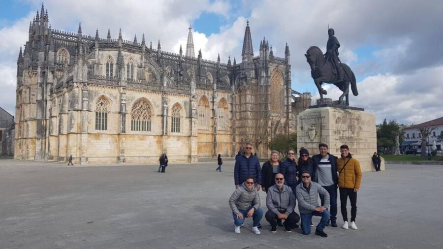 Tour of Fátima; And Nazaré, a small village with giant waves - Who Will Love This Tour?