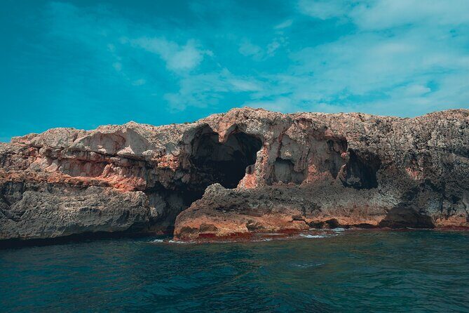 Tour of Ortigia and sea caves by boat in Syracuse - Who Should Consider This Tour?
