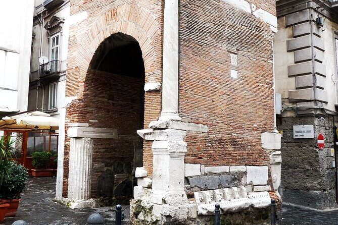 Tour of the Greek-roman Naples with an archaeologist - The Experience and Practicalities