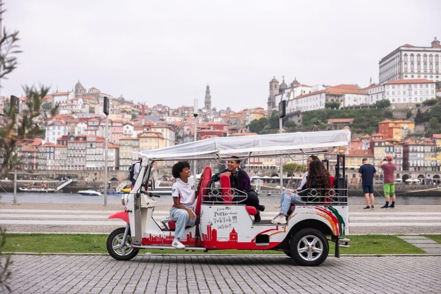 Tour Porto: Tuk Tuk Adventure with a Classic Port Wine - Who Should Take This Tour?