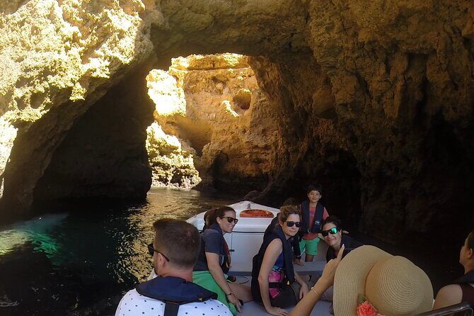 Tour to inside the Caves /Grottos the Ponta da Piedade -Lagos - The Details of the Ponta da Piedade Boat Tour