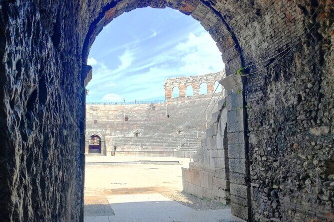 Tour to the Arena di Verona at the Gladiator's Time - In-Depth Look at the Experience