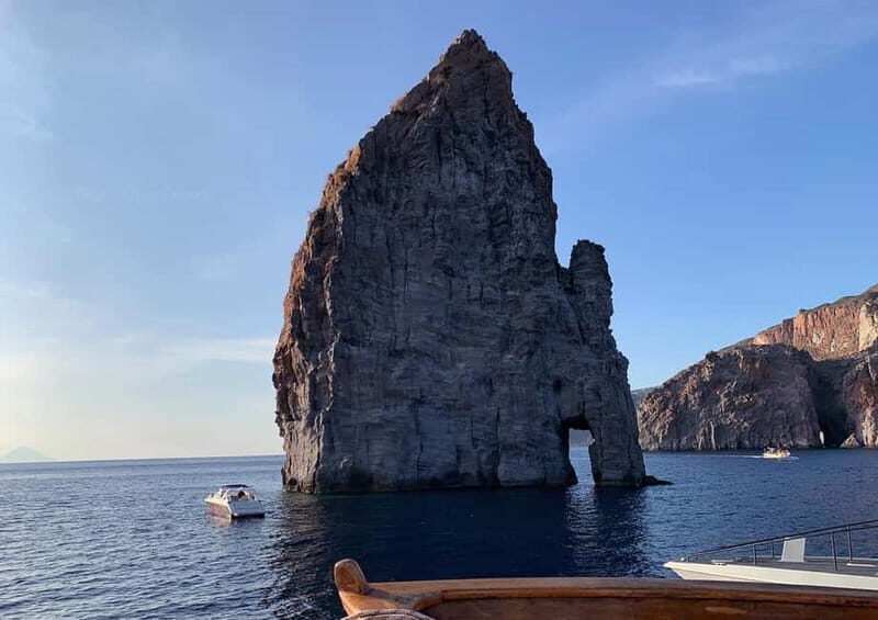 Tour to Vulcano: boat excursion and snorkeling ,departure from Lipari - A Deep Dive into the Vulcano Boat Tour