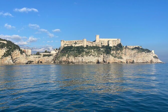 Tourist boat tour of the Gaeta peninsula - A Detailed Look at Gaeta’s Boat Tour Experience