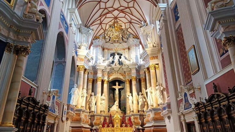 Tours in Kaunas Old Town - In-Depth Look at the Kaunas Old Town Tour