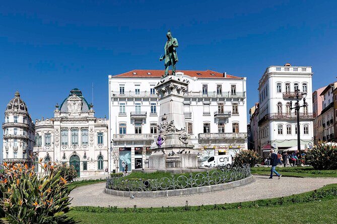 Tours_Coimbra_Voicemap Audio Tour_D23421 110804P415 Review - The University and the Best Viewpoints
