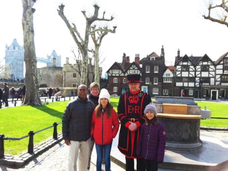 Tower of London and Tower Bridge Private Tour - Who is This Tour Best Suited For?