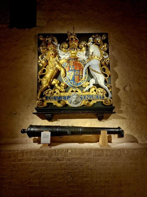 Tower of London Crown Jewels and English Royal History Tour - In-Depth Review of the Tower of London Crown Jewels and Royal History Tour