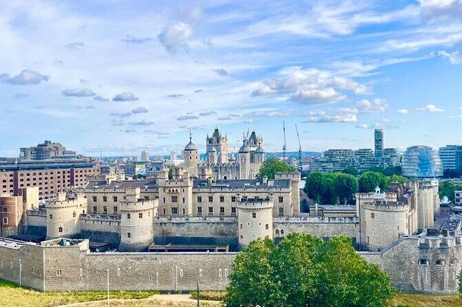 Tower of London Private Tour for Families and Friends - The Experience and Its Value