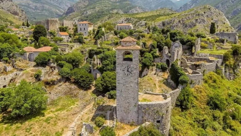 Town of Bar: Old Town Heritage Tour and Olive Oil Tasting - Exploring the Old Town Heritage Tour and Olive Oil Tasting in Depth