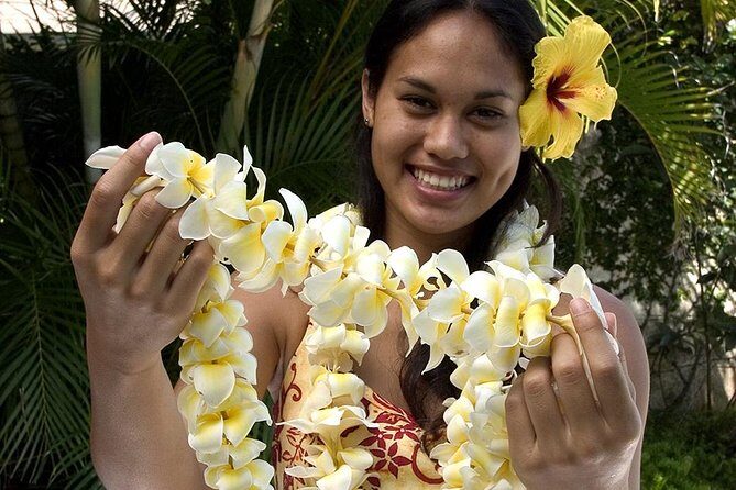 Traditional Airport Lei Greeting on Kahului Maui - An In-Depth Look at the Maui Airport Lei Greeting