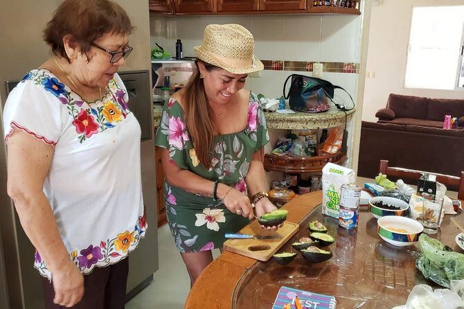 Traditional Family Kitchen in Cozumel - An In-Depth Look at the Cozumel Cooking Experience