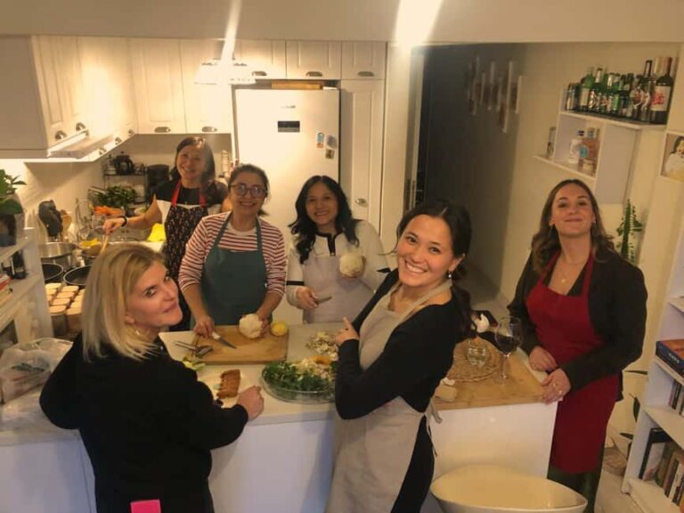 Traditional Home Cooking with a Local in stanbul Center - The Home Kitchen: Cooking Turkish Classics