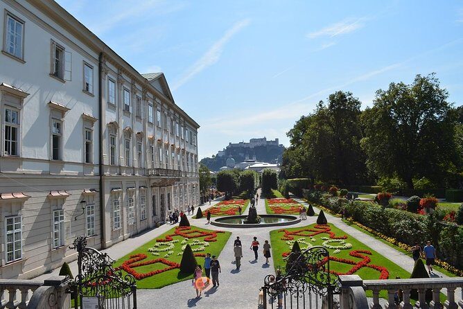 Transfer from Budapest to Salzburg: Private daytrip with 2 hours for sightseeing - Summing Up the Experience