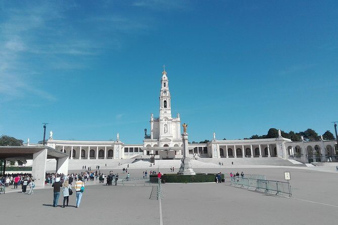 Transfer from Lisboa to Coimbra with visit to Fátima Sanctuary, half day - Why Choose This Tour?