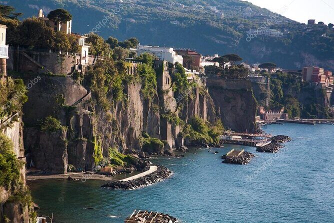 Transfer from Positano to Naples or Return - Who Would Benefit Most?