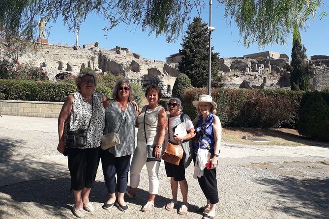 Transfer Sorrento to/from Rome optional Pompeii Stop - Frequently Asked Questions